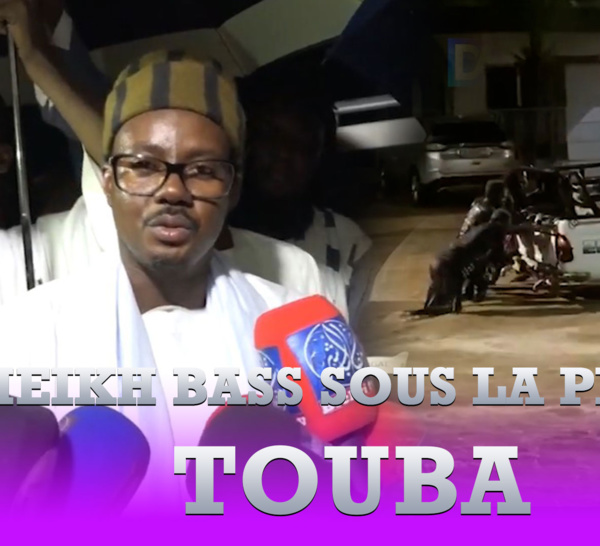 TOUBA - Cheikh Bass Abdou Khadre, sous la pluie, inaugure les lampadaires de Touba Ca Kanam