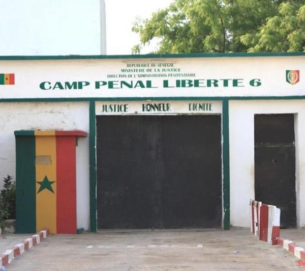 Offre et cession de drogue en milieu carcéral : Les détenus de la chambre 11 avaient introduit du chanvre indien au Camp Pénal
