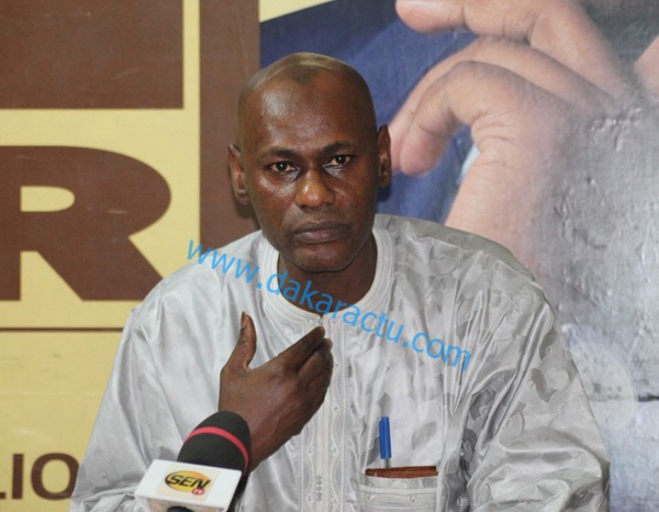 Sorties contre Macky Sall et son régime : Le réseau des enseignants Apr riposte et flingue Oumar Sarr, Aïda M'bodj et Decroix 