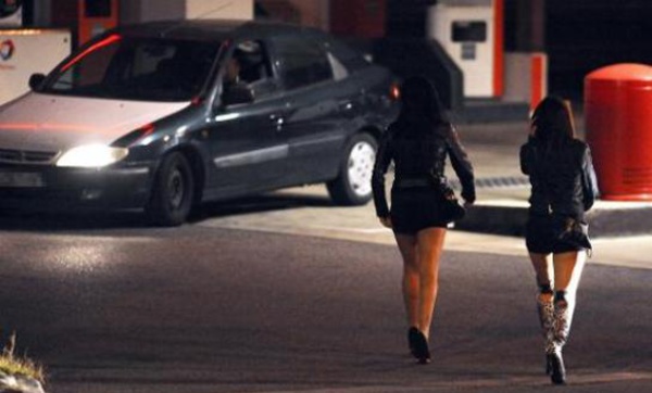 Amnesty International surprend en prônant la dépénalisation de la prostitution
