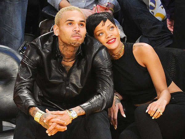 Rihanna : Chris Brown est toujours fou amoureux d’elle