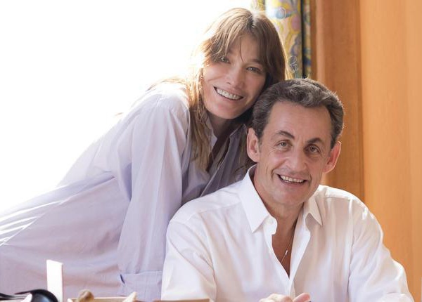 Photo exclu : Carla et Nicolas Sarkozy dans leur maison du Cap Nègre