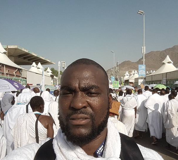 Témoin de la bousculade meurtrière de Mouna : Le message émouvant de Lord Aladji Man