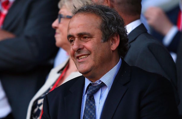 Malgré la tourmente, l'UEFA fait front derrière Platini