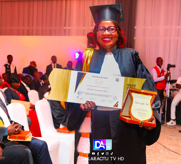 Abidjan : notre compatriote Seynabou Baba Diallo, la directrice de IAM Bamako élevée au grade de docteur honoris causa par le CVPT