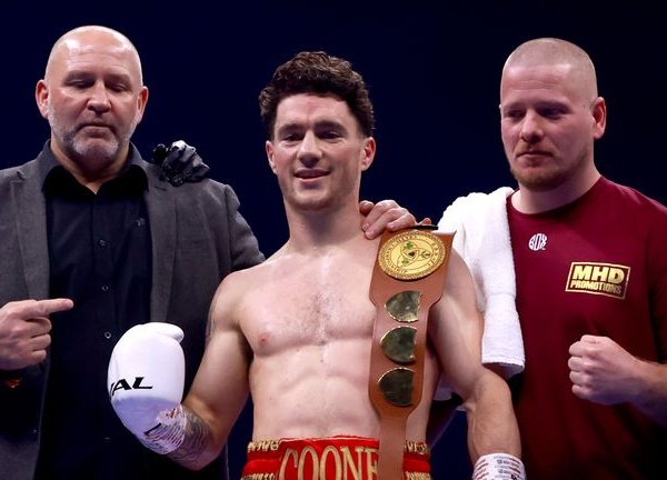 Décès du boxeur irlandais John Cooney à la suite d'un combat