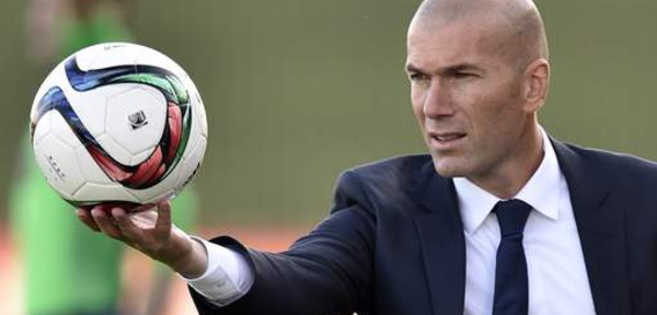 Benitez remplacé par Zidane à la tête du Real?