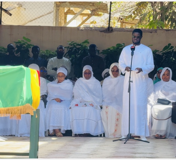L’hommage du chef de l’État à Mamadou Badio Camara : « Dans mes pensées résonnent encore vos recommandations lors de ma prestation de serment »