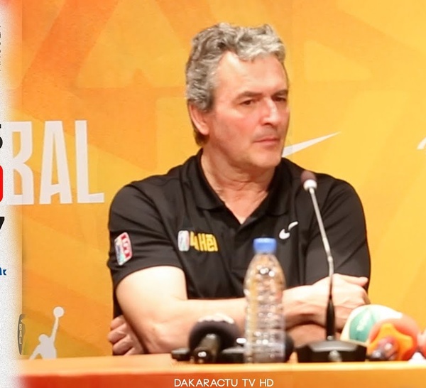 Petro de Luanda frappe fort contre Ville de Dakar : "Un bon match malgré un relâchement", selon coach Valdeolmillos