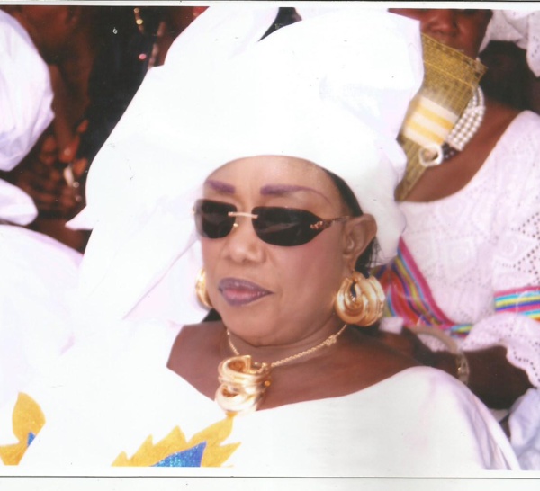 Néné N'diaye M'baye : " C'est politicien que d'imputer au Président Macky Sall le caractère laïc de la République!"