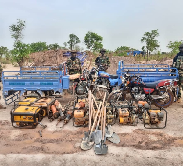 Opération ORIENTALE 1 : Deux sites d’orpaillage clandestins démantelés dans la zone de la Falémé (Dirpa)