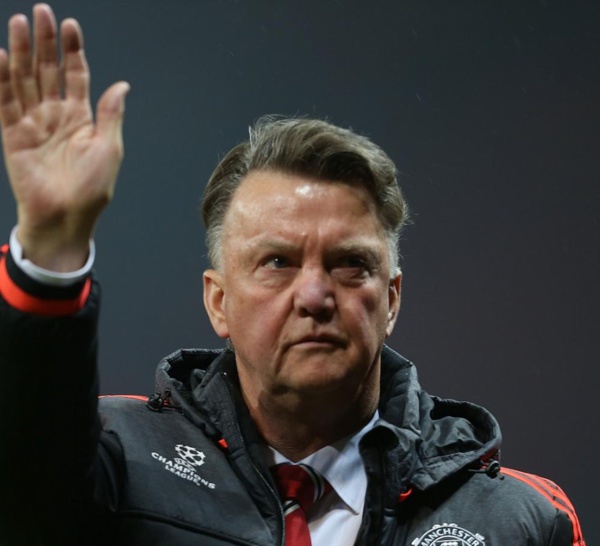 Manchester United : van Gaal a présenté sa démission...