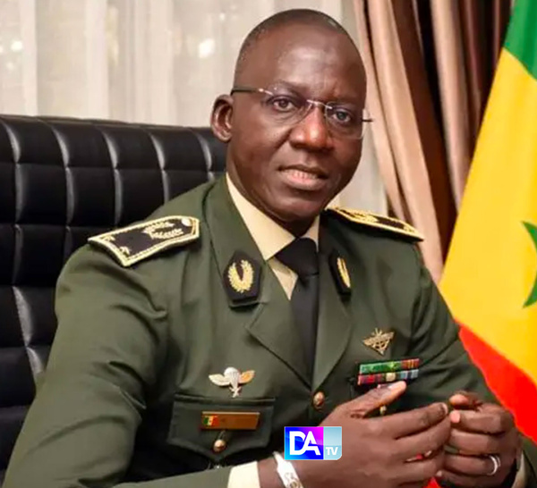 Comment un escroc a tenté de vendre l’image du Général Mbaye Cissé à l’international