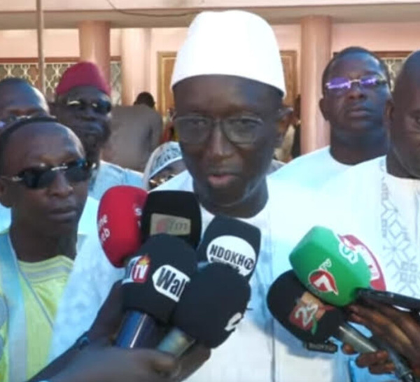 Tivaouane / Amadou Bâ chez le Khalife : "Dans d'autres circonstances, nous parlerons de la situation du pays".
