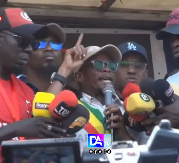Marche pacifique : Abdou Mbow appelle les sénégalais à la riposte pour le départ du nouveau régime