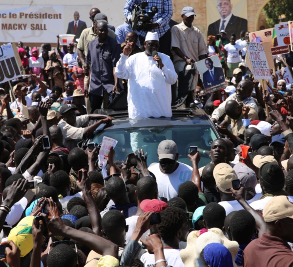 L'accueil triomphal de Macky Sall à Thiès (Images)