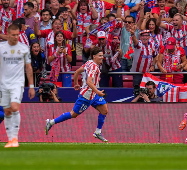 Espagne : l'Atlético Madrid terrasse le Real avec un doublé d'Alvarez (5-2)