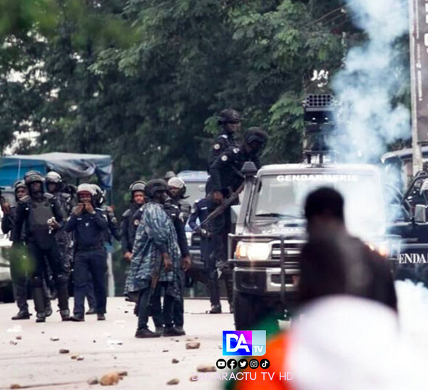 Côte d'Ivoire: mort d'un gendarme et d'un manifestant dans le sud et le centre-ouest