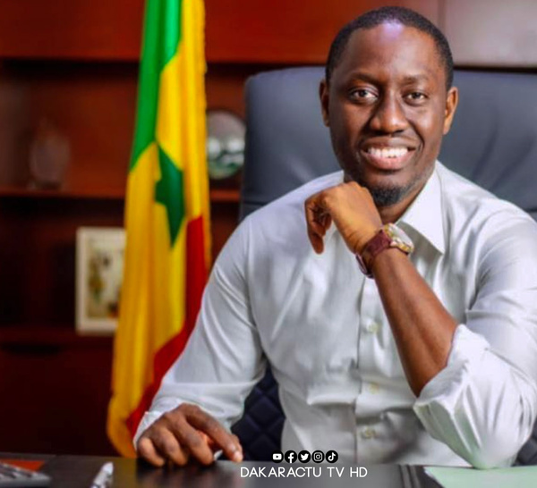 Dernière minute : L'ancien ministre Pape Malick Ndour interpellé par la DIC