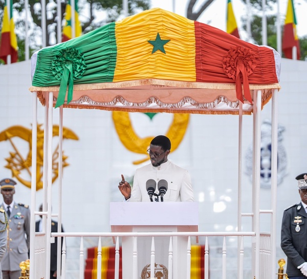 Journée des Forces Armées 2025 : Le Président Diomaye Faye salue la contribution de l’Armée à la construction nationale