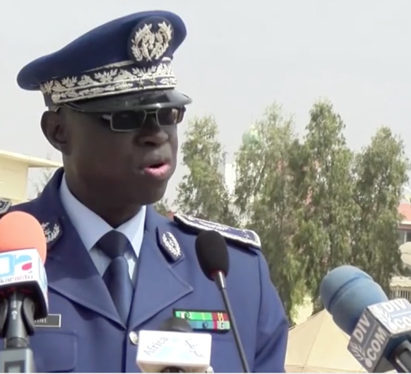 Le Général de brigade Jean Baptiste Tine avertit ses troupes sur les «abus sexuels en Centrafrique » : «Nous n’en voulons pas. Ne souillez surtout pas notre drapeau national! »