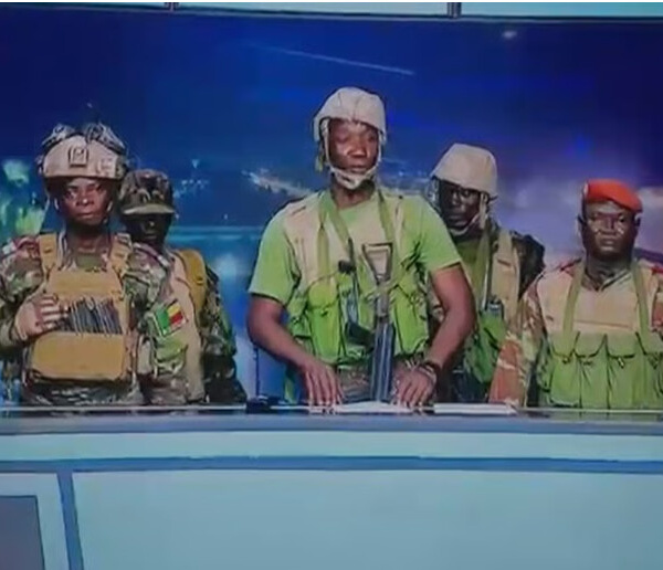 Bénin: des militaires annoncent à la télévision publique «démettre de ses fonctions» le président Talon