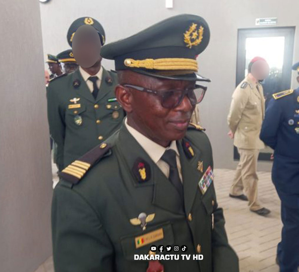 Général Cheikhou Mouhamadou Lamine Boucounta Camara promu général de division et Chef d’État-major particulier du Président de la République