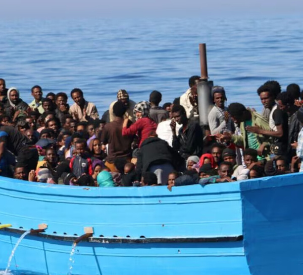 Inquiétude au Sénégal et Gambie, sans nouvelles d'une pirogue transportant plusieurs centaines de migrants