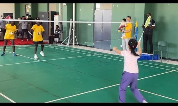 Deux jours de badminton entre matchs disputés, ambiance festive et forte mobilisation des joueurs