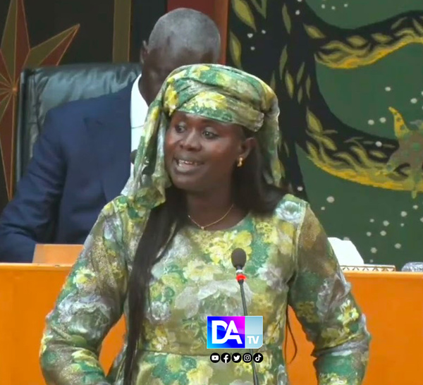Justice: l’ancienne députée Amy Ndiaye Gniby réclame 10,3 millions à un opérateur économique