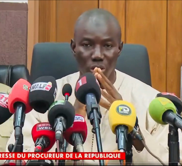 Violences à l'Ucad : le procureur Ibrahima Ndoye annonce des poursuites contre des étudiants et l’ouverture d’une enquête visant des policiers