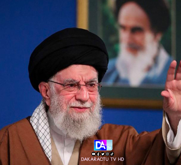 TV israéliennes : "une photo du corps" de Khamenei a été montrée à Trump et Netanyahu