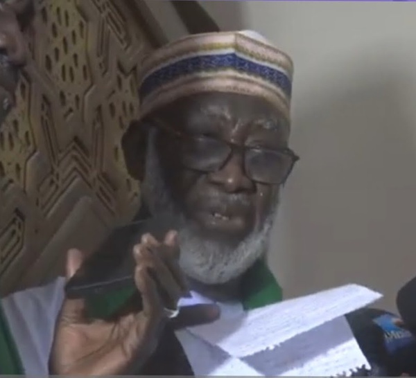 Korité-Priére à la Mosquée Omarienne:  l'Imam Thierno Seydou Mountaga Tall  lance un appel fort à la tolérance et à l’éducation