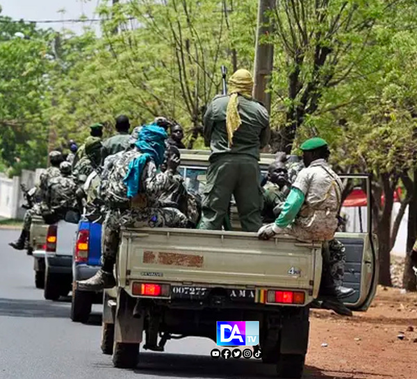 Nouveau bilan des attaques au Mali : au moins 23 morts samedi à Kati, près de Bamako (source hospitalière à l'AFP)