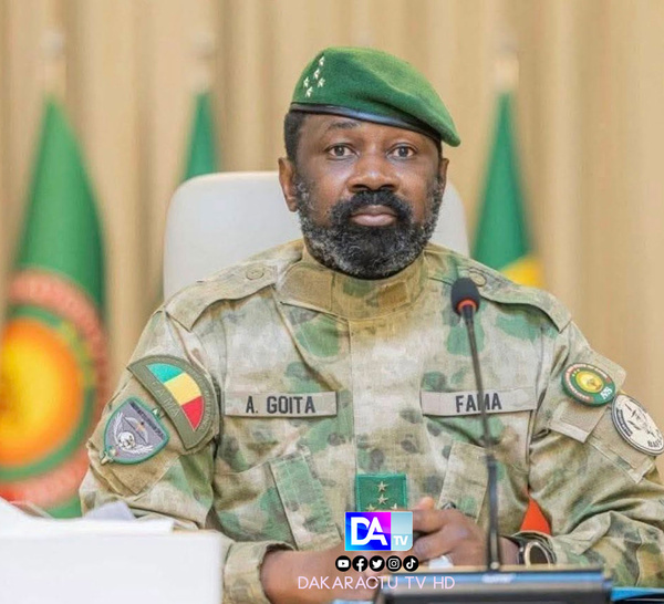 Attaques au Mali: "La situation est maîtrisée", affirme le chef de la junte Assimi Goïta