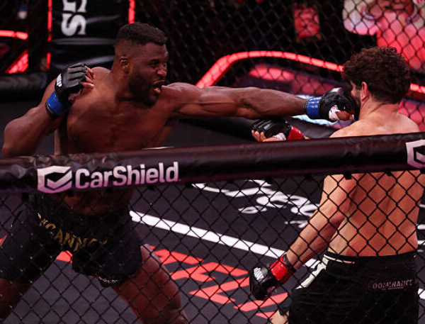 MMA : Le champion Camerounais Francis Ngannou met KO son adversaire Philippe Lins dès le 1er round