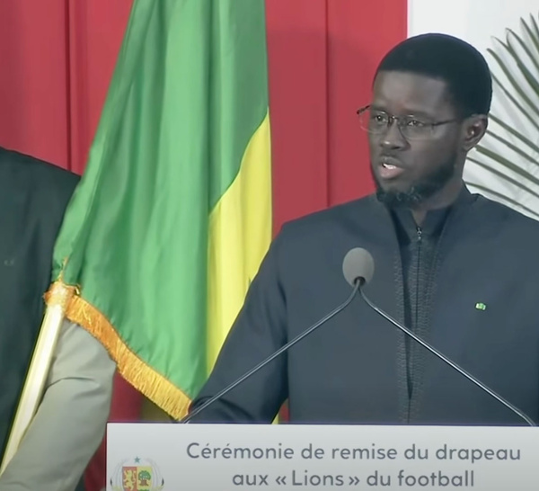 Remise du drapeau national aux Lions : Le message du Président Diomaye à l’ambition et à l’unité avant le Mondial 2026