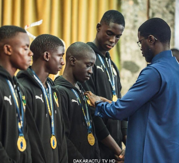 Football de jeunes : Le Président Diomaye appelle les champions U17 et U15 à rester humbles