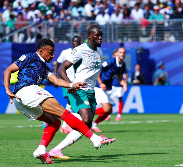 Sénégal – France : les Lions se battent jusqu’au bout mais cèdent face à un Mbappé décisif (3-1)