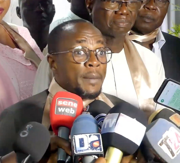 Politique - Abdou Mbow raille les maires de Thiès : « Guissenagne né Thiès, ronds-points rek laniouy défare ».