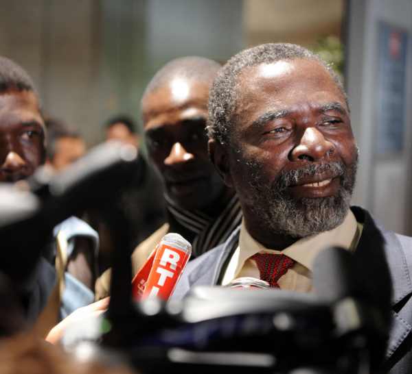 LE TÉMOIGNAGE A CHARGE DE NGARLEJY YORONGAR : UN LIVRE TERRIFIANT QUE DEVRAIENT LIRE MACKY, HOLLANDE...ET DIOR DIAGNE