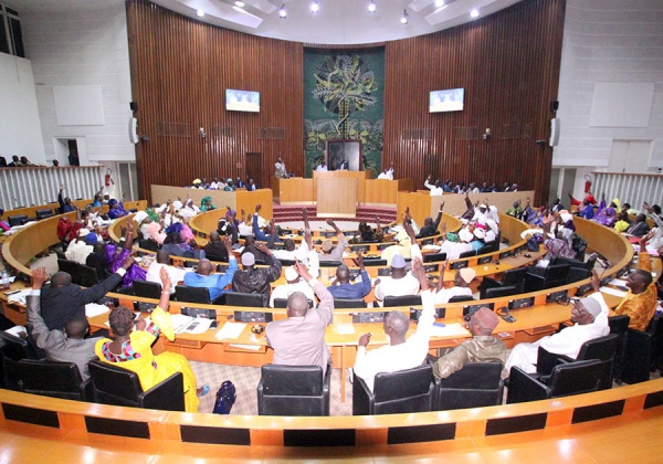 FISCALITÉ DE L’ASSEMBLÉE NATIONALE : Amadou Ba blanchit les députés