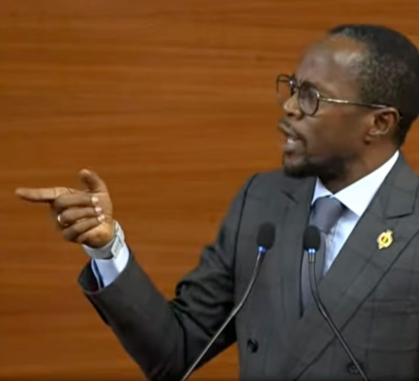 CDD de 18 mois à 4 ans : Abdou Mbow dénonce un « tour de passe-passe » du gouvernement contre les travailleurs