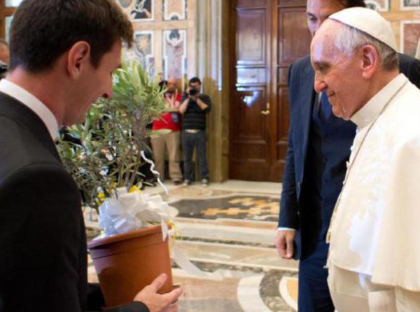 Pour le Pape François, Messi est meilleur que Maradona