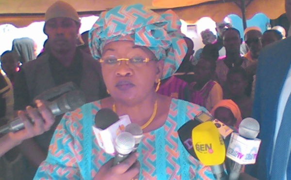 AÏDA M'BODJ À DINGUIRAYE : « Seuls ceux qui ont la corde au cou, les colonisés, voteront Oui »