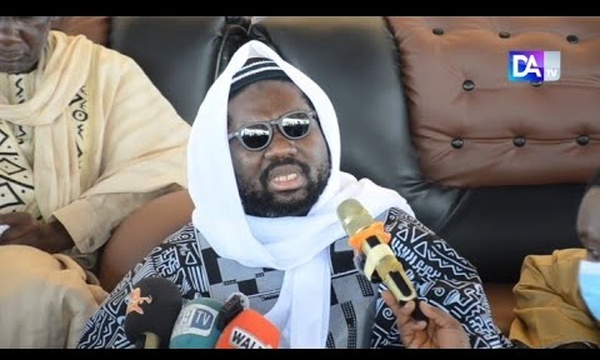 Ziarra Médinatoul Dieylani : la Fatwa du khalife Cheikh Ibrahima Diallo contre ceux qui tentent de ternir l’image des marabouts sur les réseaux sociaux