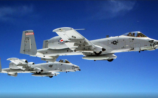 Un avion d’assaut emblématique serait en route vers le Golfe: un nouvel indice qu’une attaque au sol se prépare