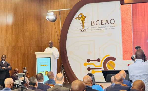 Cheikh Diba ouvrant la conférence internationale de la BCEAO sur les crypto actifs : « Ces technologies peuvent combler des décennies de sous-bancarisation qui ont freiné notre développement »