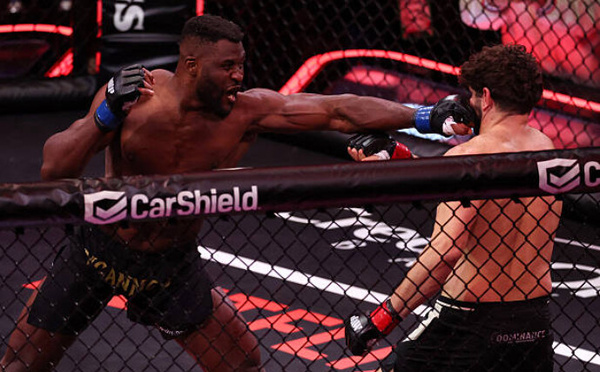 MMA : Le champion Camerounais Francis Ngannou met KO son adversaire Philippe Lins dès le 1er round