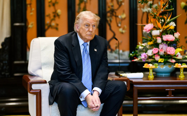 Trump renonce à sa plainte contre le fisc américain dans des conditions troubles